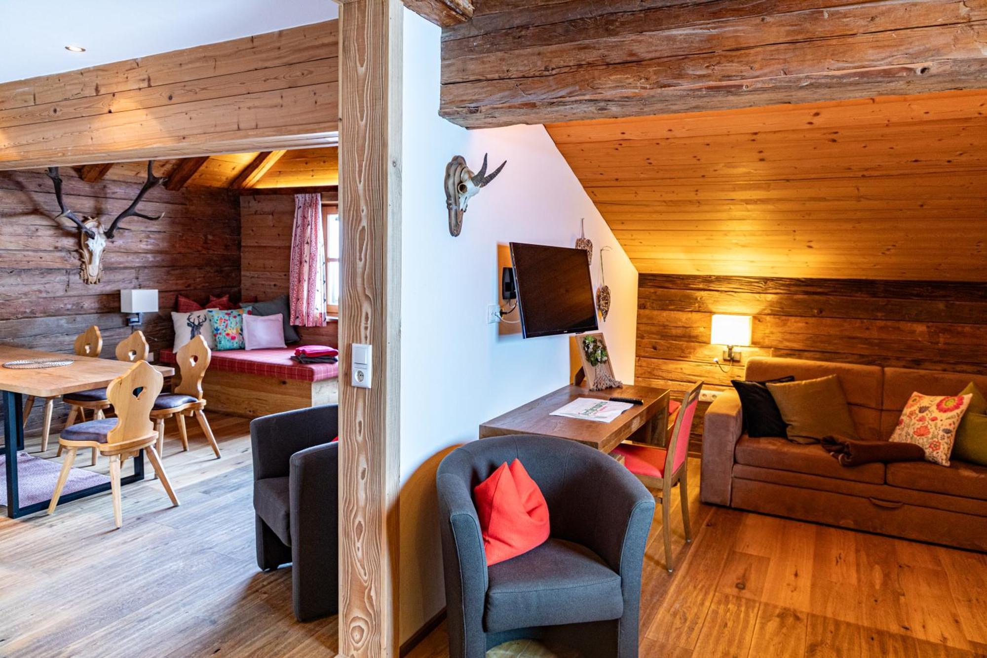 Appartements Kirchenwirt เคิร์ชแบร์ก อิน ทิโรล ภายนอก รูปภาพ