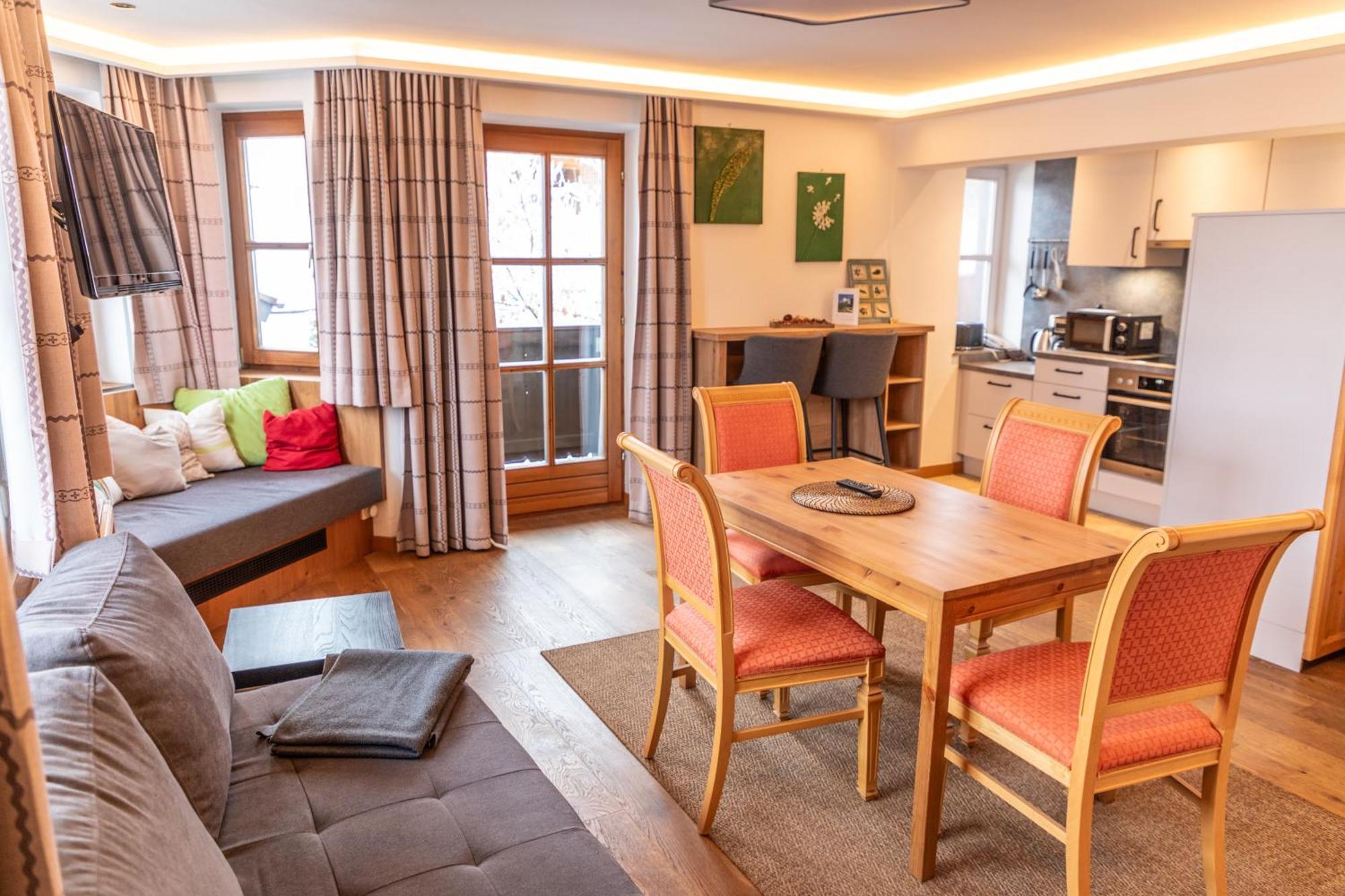 Appartements Kirchenwirt เคิร์ชแบร์ก อิน ทิโรล ภายนอก รูปภาพ